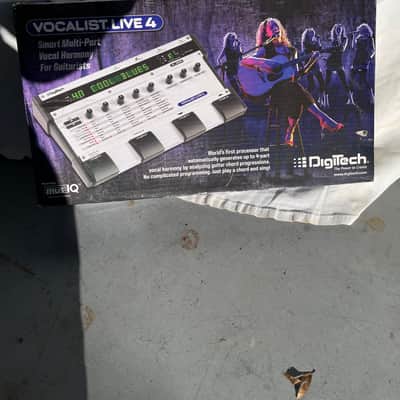 DigiTech Vocalist Live 4 Vocal Effect Processor 2010s - White image 1