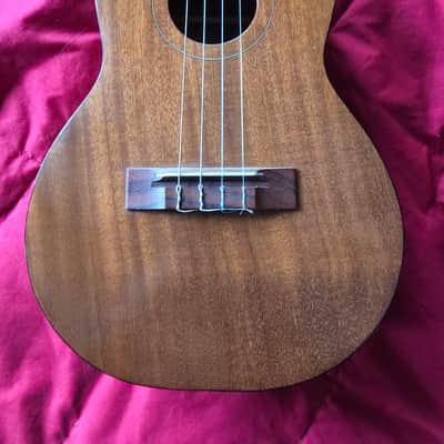 Harmony Baritone Ukulele 1960’s Mahogany, Excellent Condition, with new Crossrock gig bag image 1