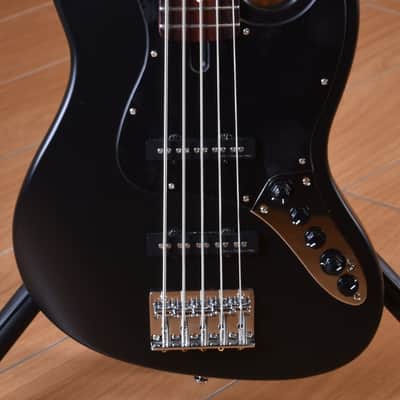 Sire Marcus Miller V3 5 Black Satin image 4