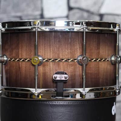 Hendrix Drums 14x7 in. Gloss Walnut Burst Stave Snare w/deco inlay image 5