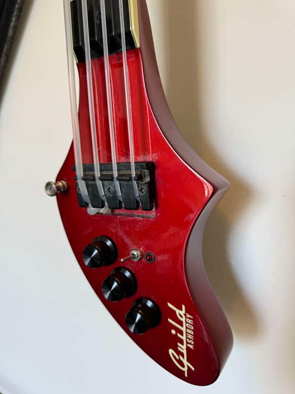 Guild Ashbory Bass 1980's - Red image 1