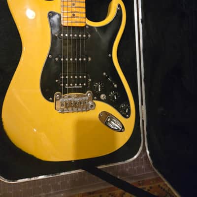 G&L Legacy HSS 2004 - Blonde image 2