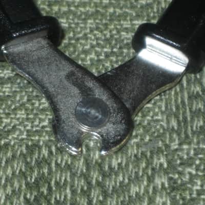 new (no package) very near A+ D'Addario Planet Waves PRO-WINDER Black String Winder & Cutter & Bridge Pin Puller DP0002 for guitar, mandolin, ukulele & banjos (black hard plastic with hardened steel wire cutters) just has few minor natural imperfections image 9