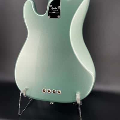Immagine Electrical Guitar Company 34.00 bolt on Aluminum neck P Bass Rickenbacker horseshoe 2023 - Polished and Mystic Surf Green - 11