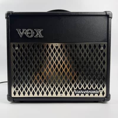 Vox Valvetronix VT15 2008 - 2010 - Black image 1