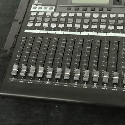 Yamaha 01V96i 96kHz 40-Channel Digital Mixing Console CG014RK image 5
