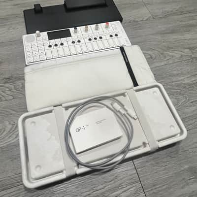 Teenage Engineering OP-1 Field Portable Synthesizer Workstation 2022 - Present - White image 4