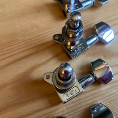 Squier by Fender Mustang HH Electric Guitar Tuning Pegs Machine Heads 2018 Indonesia image 5