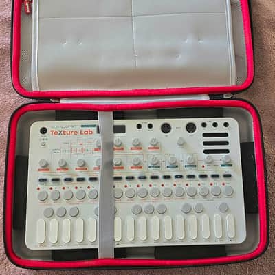 Sonicware Liven Texture Lab 27-Key Sampling Granular Groovebox w/Case - Mint image 5
