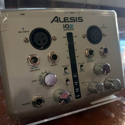 Alesis iO2 Express USB Audio Interface 2000s - Silver image 3