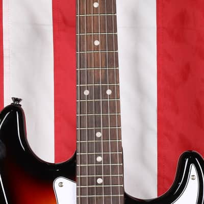Squier Affinity Stratocaster Junior HSS - 3-Color Sunburst image 4