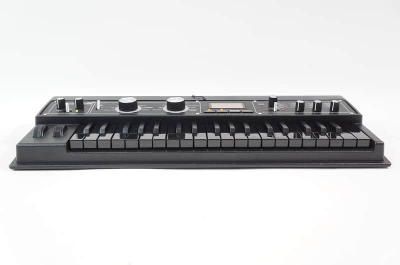 KORG microKORG XL+ BKBK Limited Black Analog Modeling Synthesizer