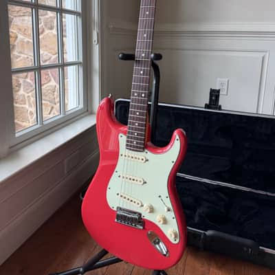 2011 Fender American Deluxe Stratocaster - Fiesta Red image 4