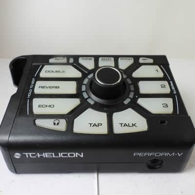 TC Helicon Perform V Vocal Effects Pedal Mic Stand Mountable Reverb Echo image 2