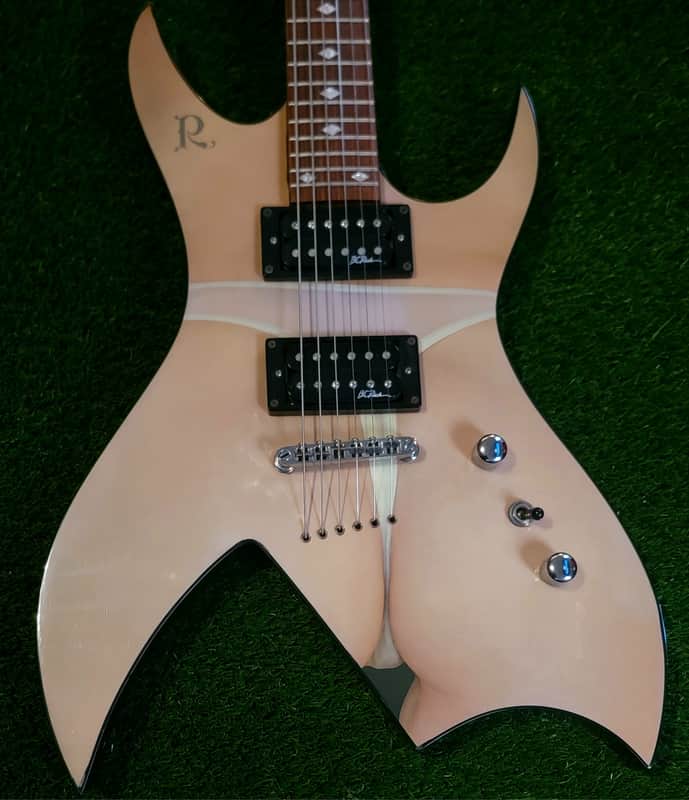 B.C. Rich BICH 2003 - BC RICH BODY ART COLLECTION 25TH ANNIVERSARY THE BITCH'S BACK image 1