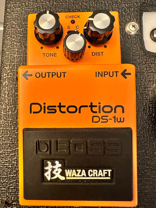 Boss DS-1W Distortion Waza Craft 2022 - Present Orange