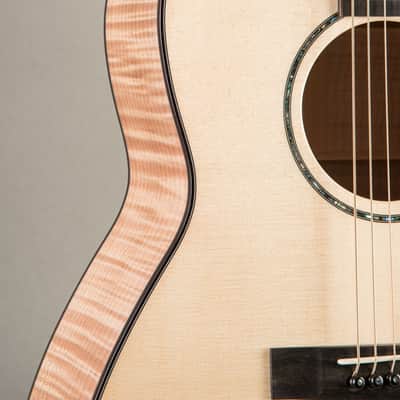 Huss and Dalton CM Cutaway Custom 2024 - Natural image 3