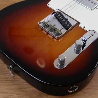 2021 Fender American Performer Telecaster (Sunburst) image 3