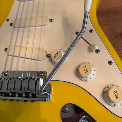 Fender Strat Plus Lace Sensors TBX Wilkinson SPLIT NUT Sperzels 1989 - Graffiti Yellow image 2