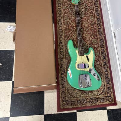 Fender Custom Shop '62 Jazz Bass Relic image 2