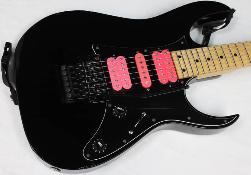 1995 Ibanez RG550 Electric Guitar w/HSC Black Maple Fretboard