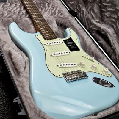 Fender Vintera II Road Worn 60s Stratocaster Sonic Blue Nitro Vintage Pickups with Case image 12