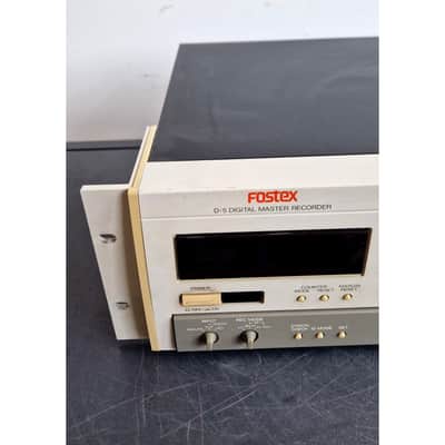 Fostex D-5 - Cassette Deck - Cream - Very Good image 3