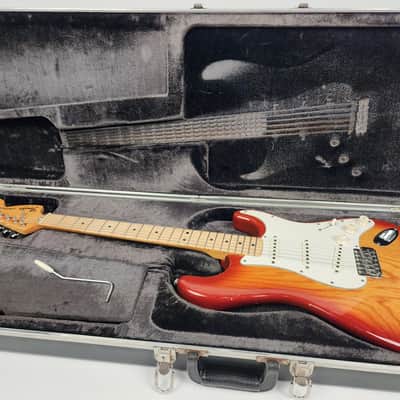 Fender Stratocaster with Maple Fretboard 1979 - 1981 - Sienna Sunburst image 19