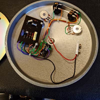 Dallas Arbiter Fuzz Face AC128 Reissue Silver image 4