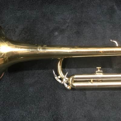 York Artist model trumpet 1955-56 - Brass Lacquer image 9