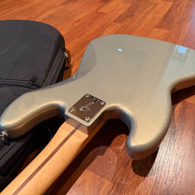 Fender Player Precision Bass with Pau Ferro Fretboard Seymour Duncan Pickups 2019 - 2024 - Silver image 10