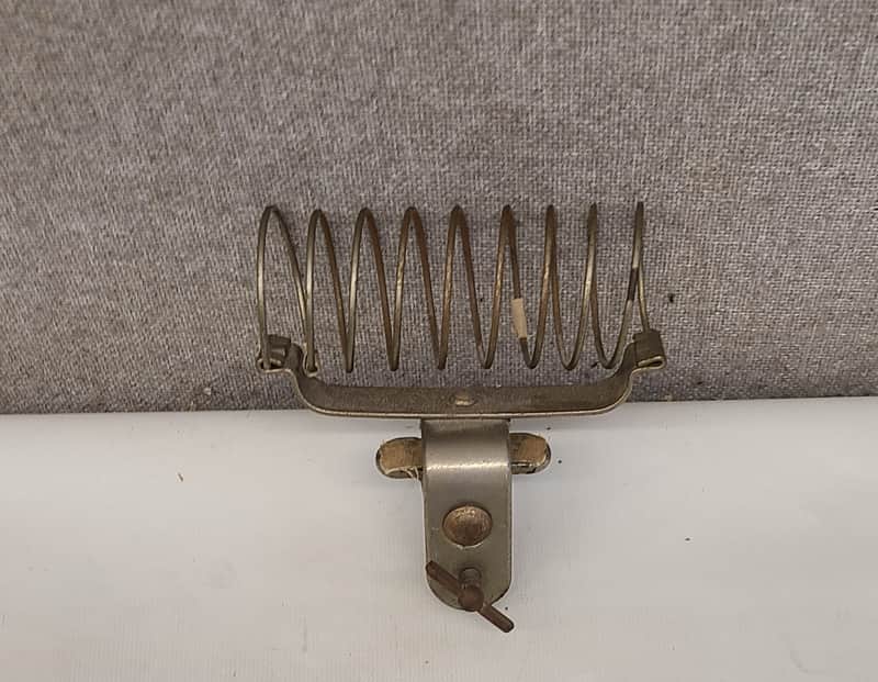 Leedy 1920s Stayput Drum Stick Holder Coil Spring W/ Bracket image 1