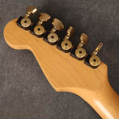 Fender 1989 Stratocaster Plus - Black & Gold - 2nd Hand image 18