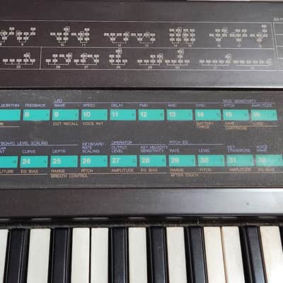 VINTAGE CLASSIC! Yamaha DX7 Keyboard Synthesizer 1983-87 Japan image 9