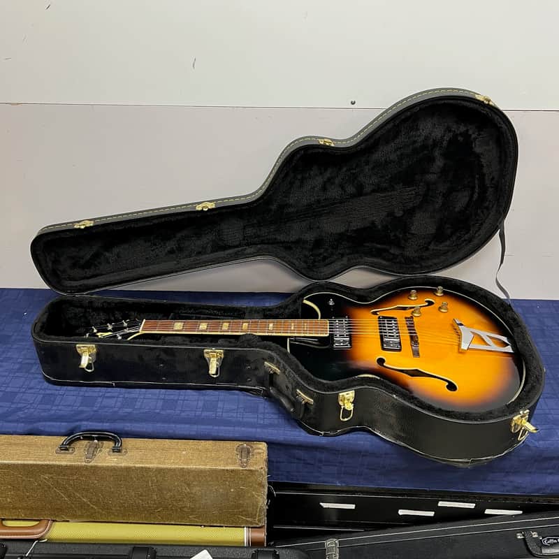 Vintage Ventura Hollow Body Electric Guitar Made in Japan with Case ES-175 Style image 1