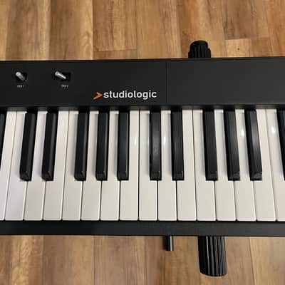 Studiologic Numa Compact 2 w/ bag image 2