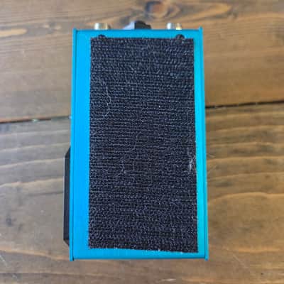 Supro 1310 Tremolo 2010s - Blue image 6