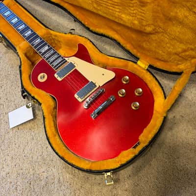 FANCY 💃! 2026 Gibson Custom Shop '76 Les Paul Deluxe Reissue Rocket Red Sparkle Top VOS Limited Edition LE 1976 Standard Norlin Era Mini Humbuckers Maple Neck Sandwich Body Construction ABR-1 Bridge Chrome Hardware Cream Plastics Brown Walnut Body image 21
