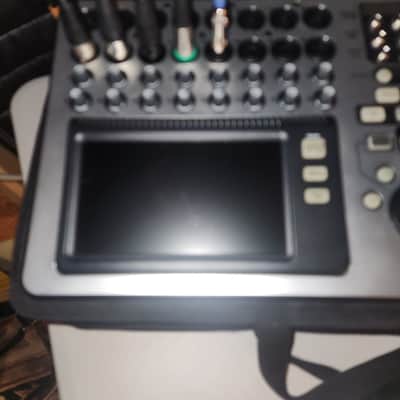 QSC TouchMix-16 Touch Screen Compact Digital Mixer 2010s - Silver image 6