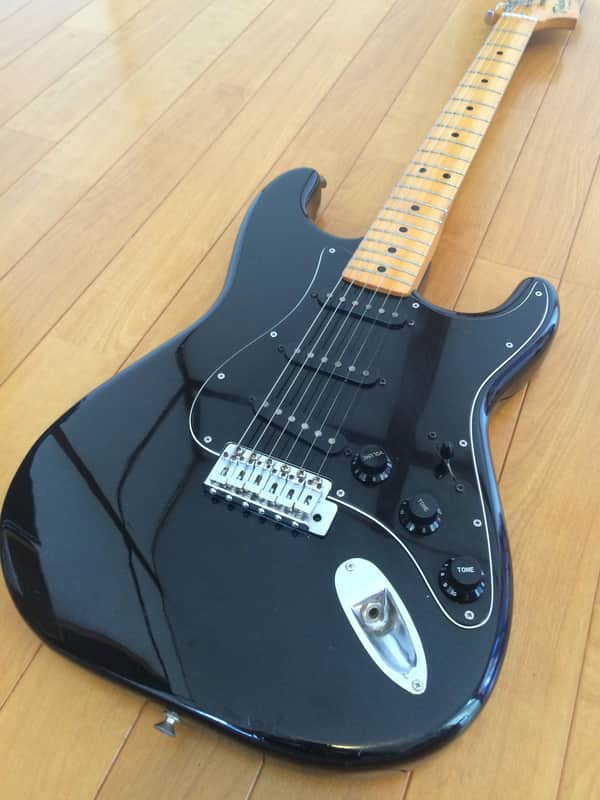 Tokai Stratocaster 80s  Silver Star Black w/ Maple Fretboard, large headstock, vintage Japan strat image 1