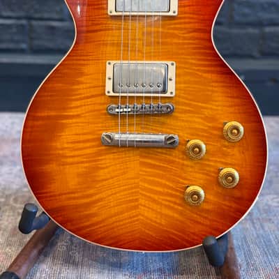 GIBSON CUSTOM SHOP 60TH ANNIVERSARY 1959 LES PAUL STANDARD REISSUE MADE 2 MEASURE BOTB PG 94 BURST image 2