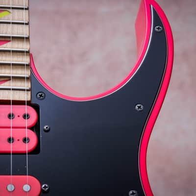 IBANEZ MIJ JEM777-SK Limited Edition 30th Anniversary Steve Vai Signature "Shocking Pink + Maple" (2017) image 8