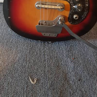 Amena 1965 red/black sunburst image 1
