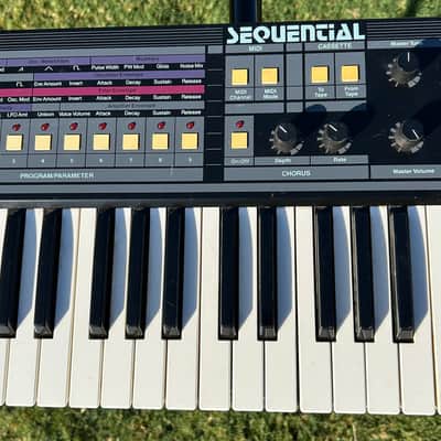 Sequential Multi-Trak 61-Key 6-Voice Polyphonic Synthesizer 1985 - 1987 - Black image 3