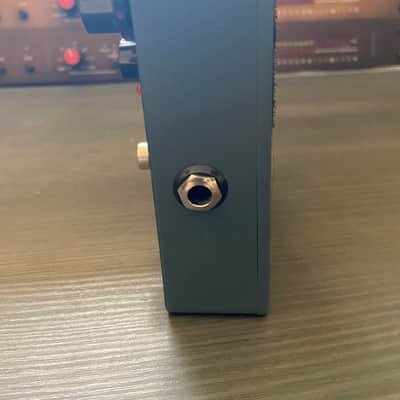 Tech 21 Sans Amp VT Bass (parallel clean DI out mod) 2000s image 5