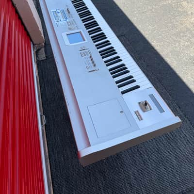 Korg Triton Studio 88-Key Workstation Keyboard – Very Good Condition – Tested image 9