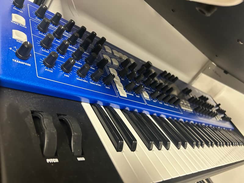 Groove Synthesis 3rd Wave 24-Voice 61-Key Wavetable Synthesizer 2023 - Present - Blue image 1