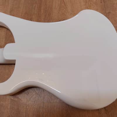 2018 Rickenbacker 4003S 2018 Snowglo White Bass Guitar image 9