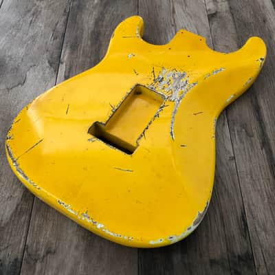 FRANCHIN Mercury guitar body Relic Aged Monaco Yellow 100% Nitro Lacquer Cracks HSS Basswood Stratocaster-Strat-S-Style Made in Italy - Stock piece #23230826 image 12