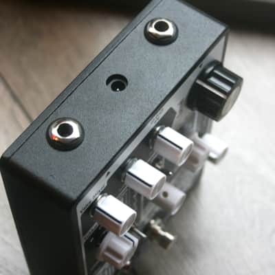 EarthQuaker Devices Data Corrupter Modulated Monophonic PLL Harmonizer image 9